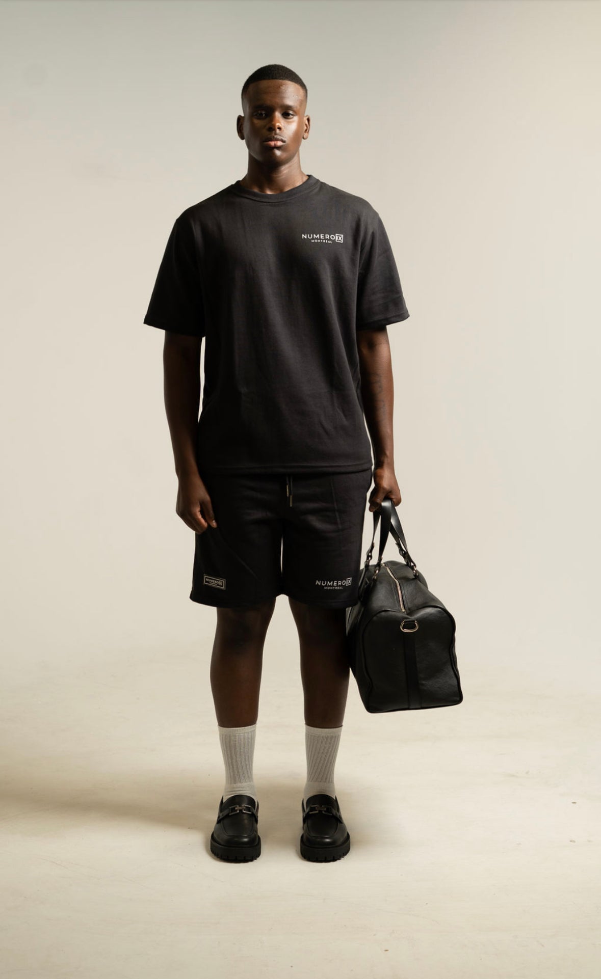IX Black Short
