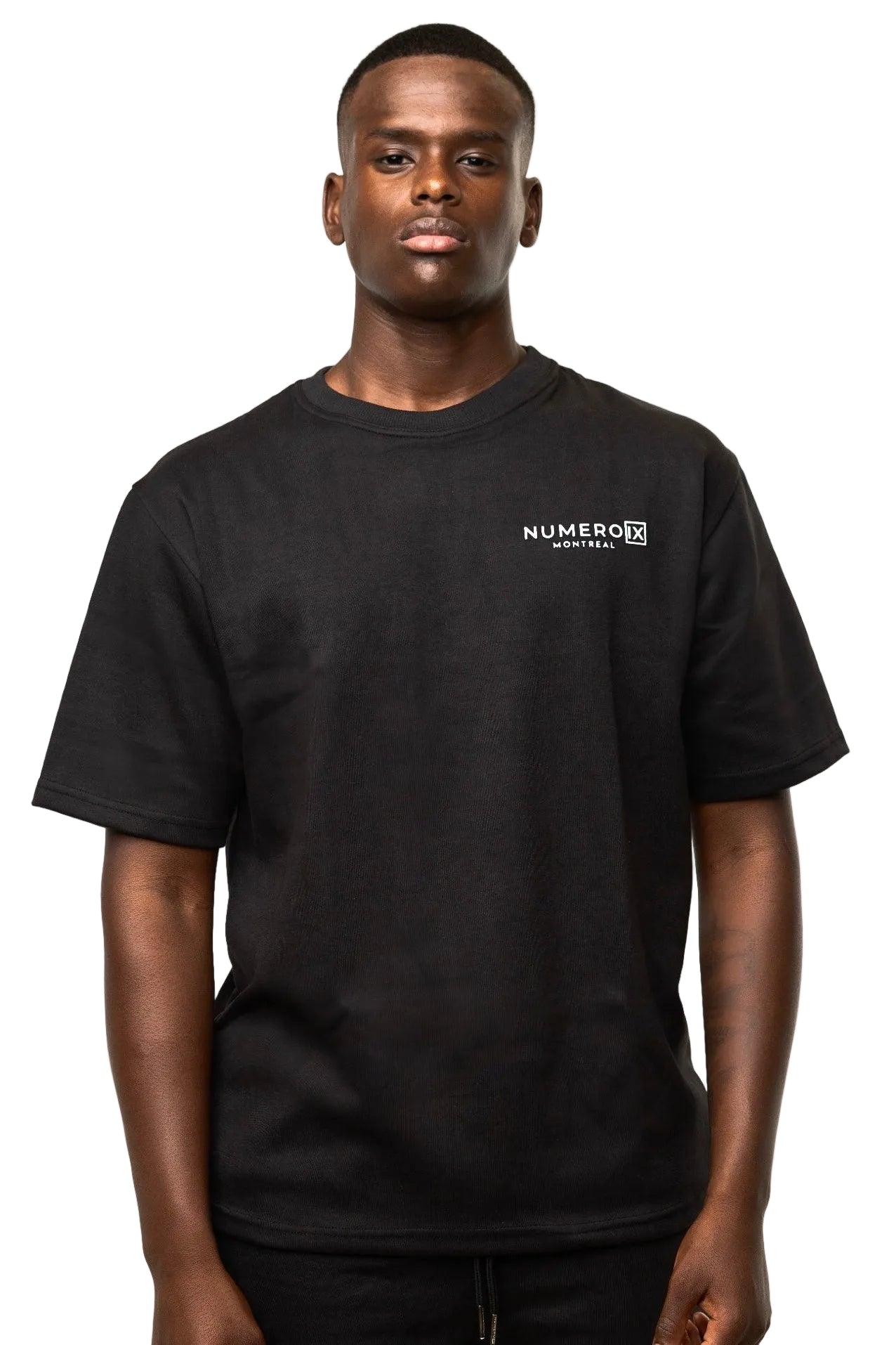 IX oversized black tee