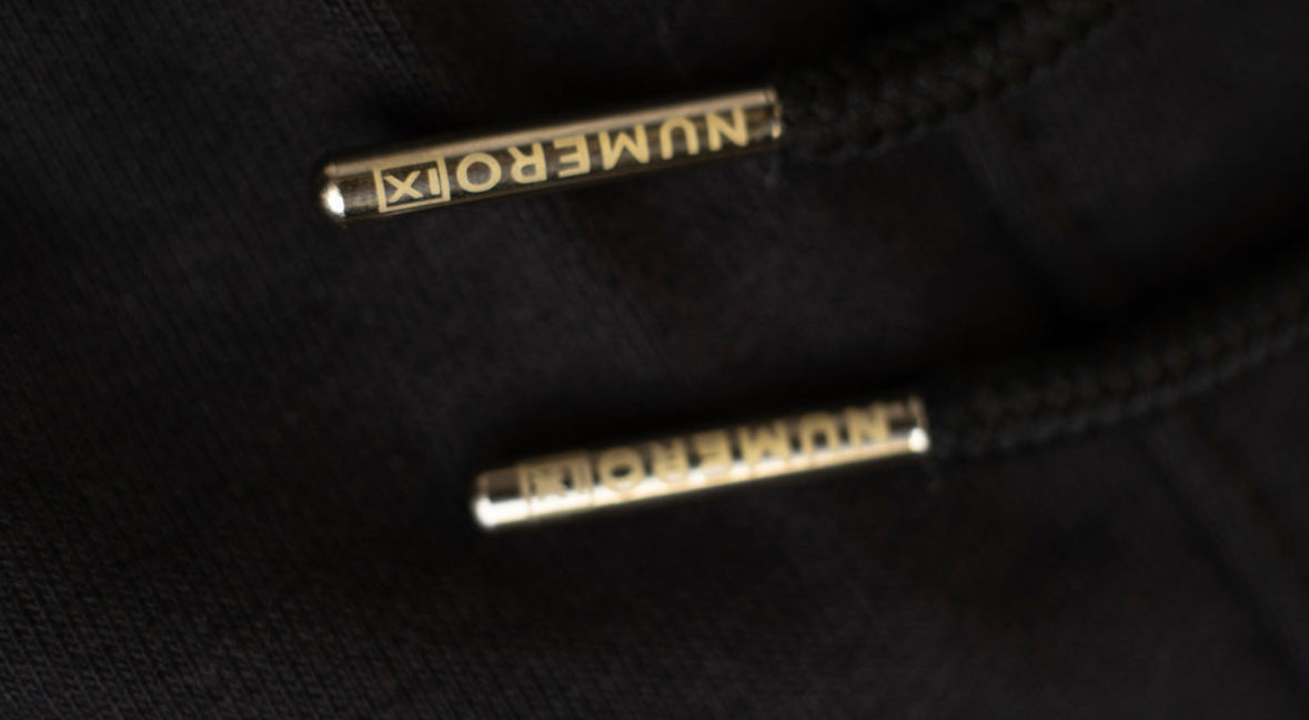 IX Black Short