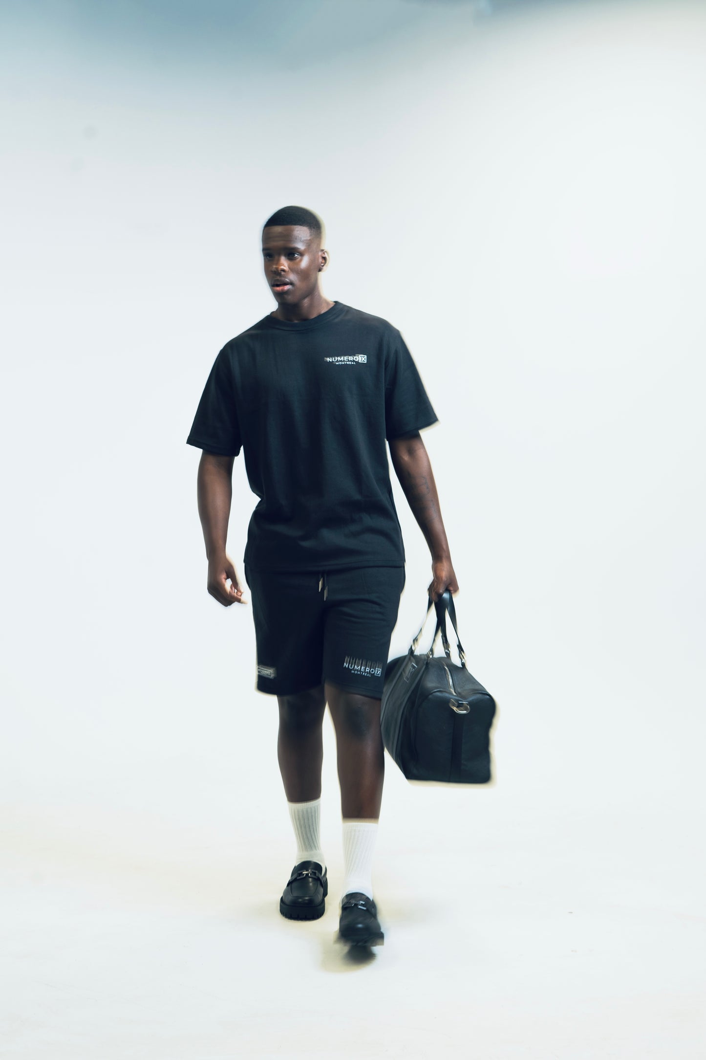 IX oversized black tee